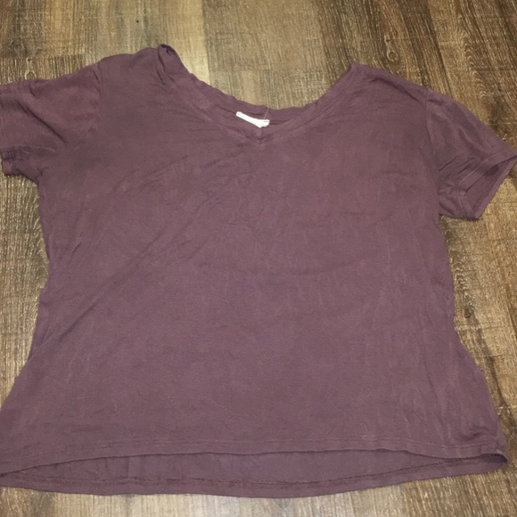 Burgundy flowy short sleeve! - Picture 2 of 2